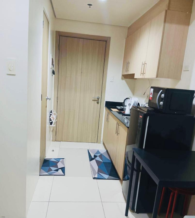 Breeze Residences - 1Br Unit With Balcony -Top Floor Manila Exteriör bild