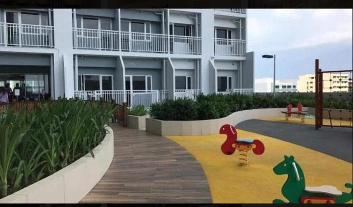 Breeze Residences - 1Br Unit With Balcony -Top Floor Manila Exteriör bild