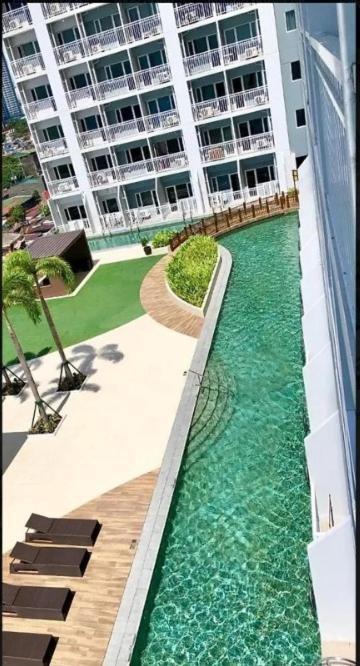 Breeze Residences - 1Br Unit With Balcony -Top Floor Manila Exteriör bild