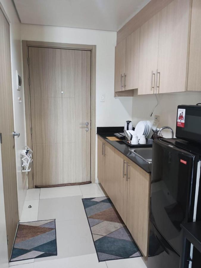 Breeze Residences - 1Br Unit With Balcony -Top Floor Manila Exteriör bild